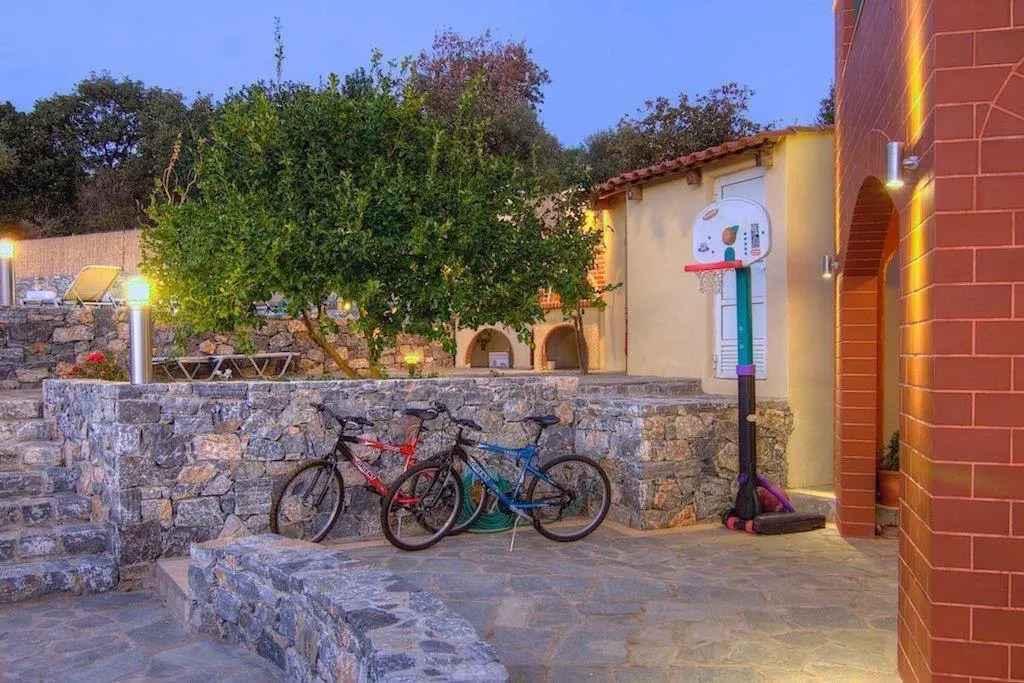 Villa Of 172 M² In Crete