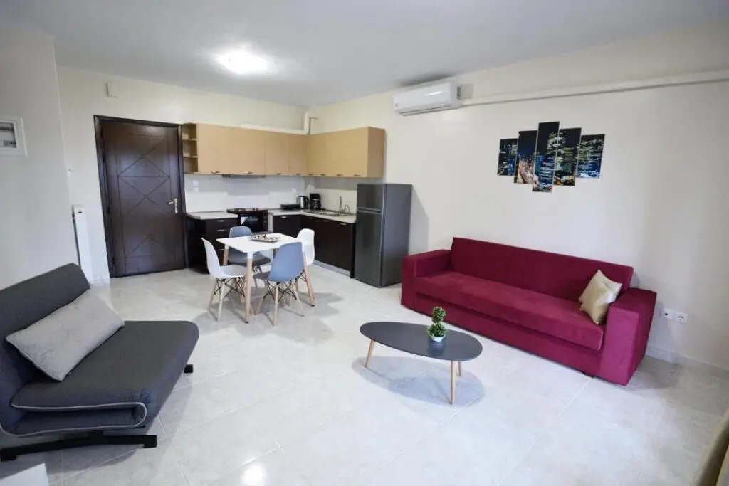 Hotel Of 420 M² In Athos, Chalkidiki