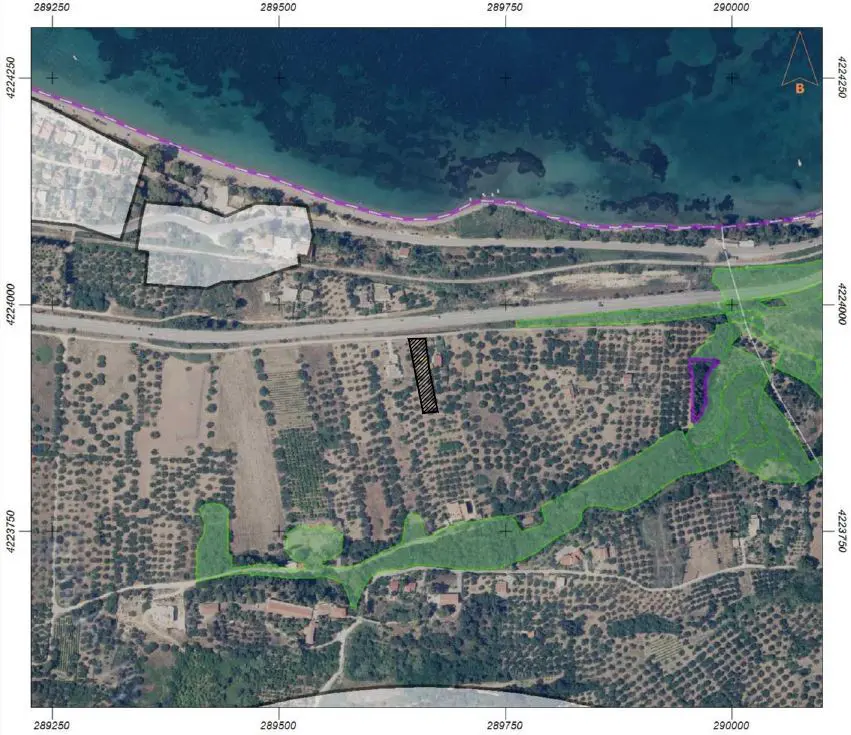 Land Of 1200 M² In Peloponnese