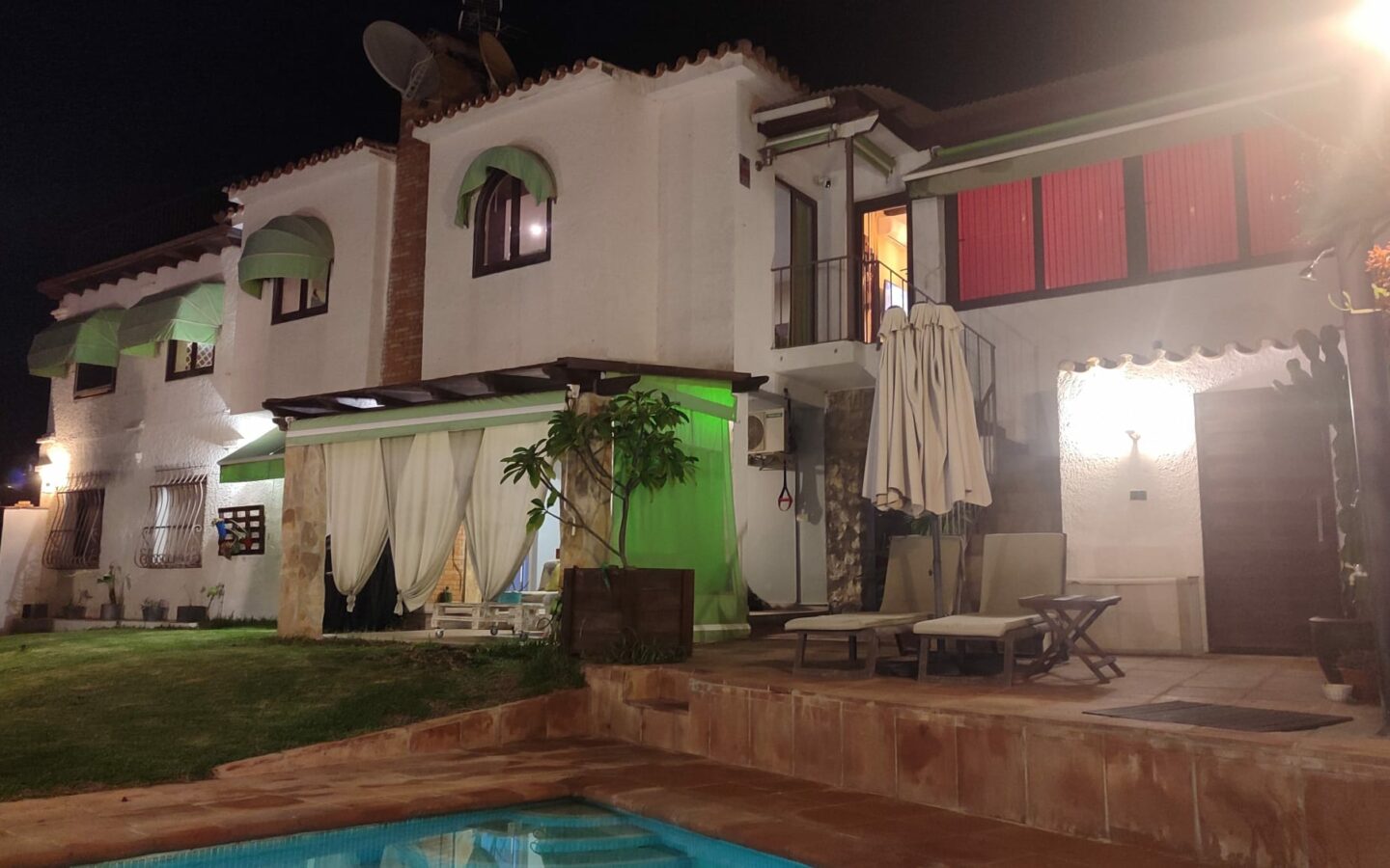 Villa Of 160 M² With Pool In Fuengirola