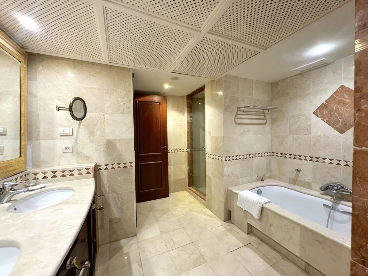 Apartment Of 201 M² In New Golden Mile, Spain