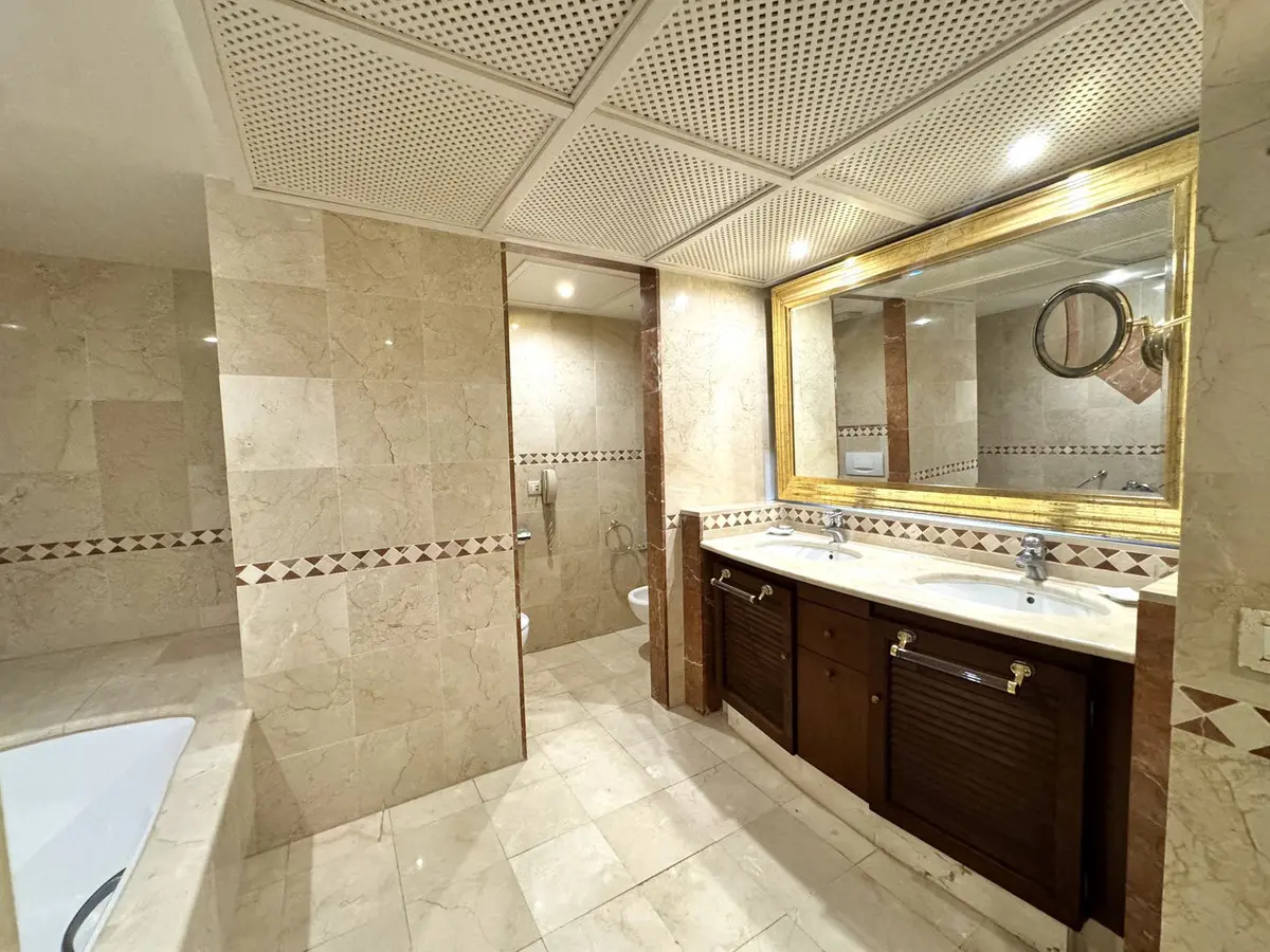 Apartment Of 201 M² In New Golden Mile, Spain