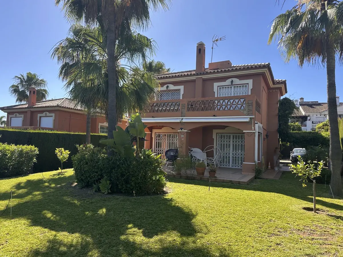 Detached Villa With 4 Bedrooms In Atalaya, Spain