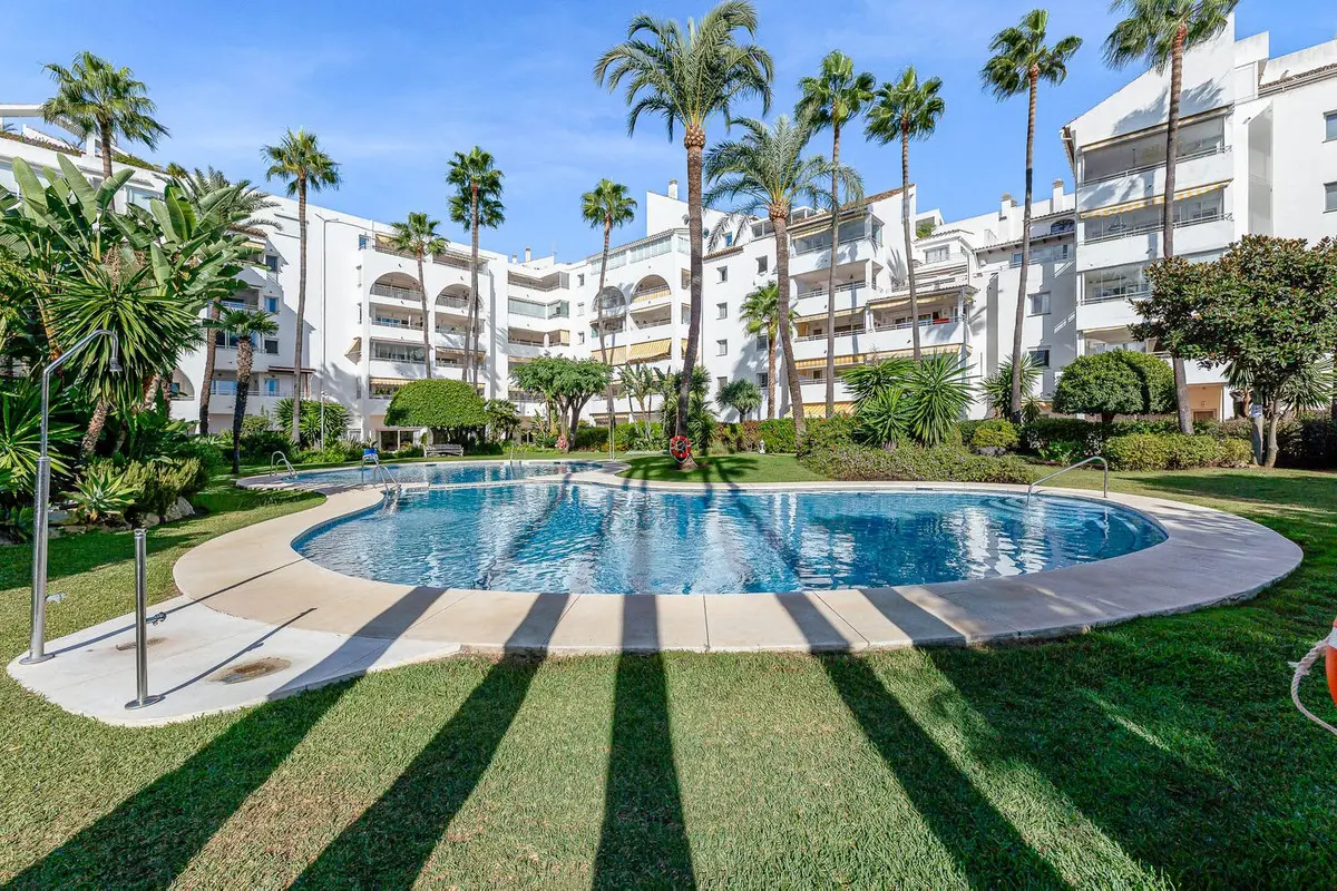 Renovated Apartment With Pool In Estepona, Málaga, Spain