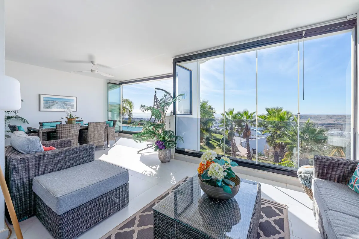 Renovated Villa With 4 Bedrooms In Estepona, Málaga, Spain