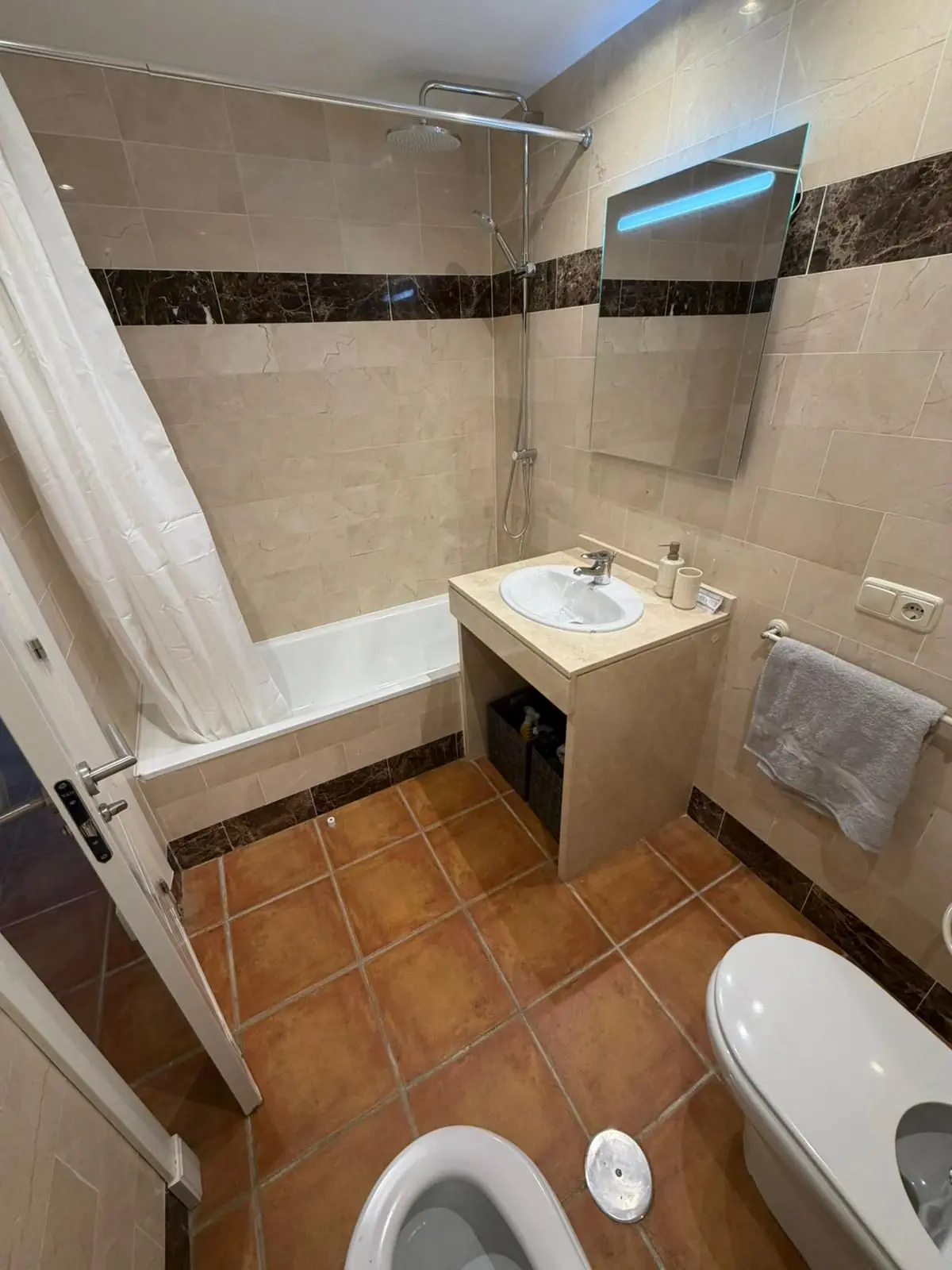 Two-bedroom Apartment In Estepona, Málaga, Spain