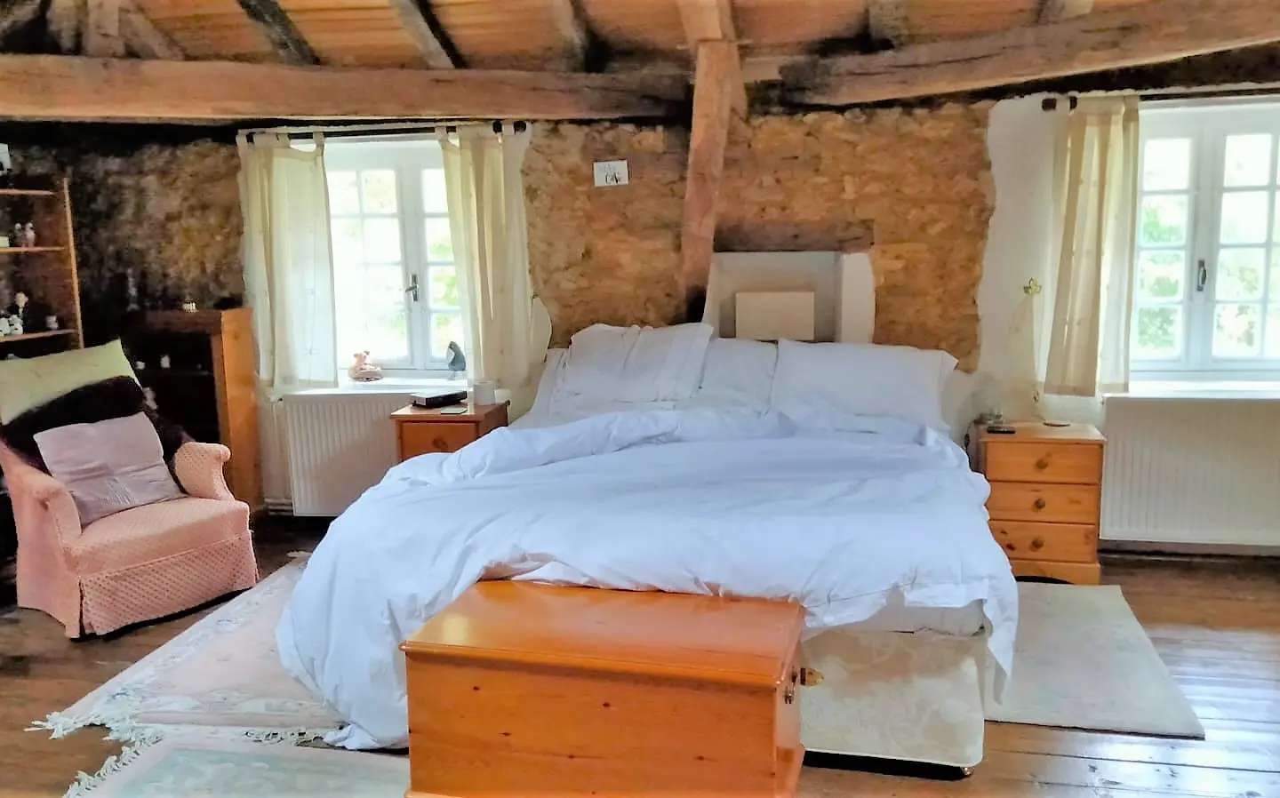 Stone House Of X M² With Outbuildings, Pond, Mature Gardens In Charente