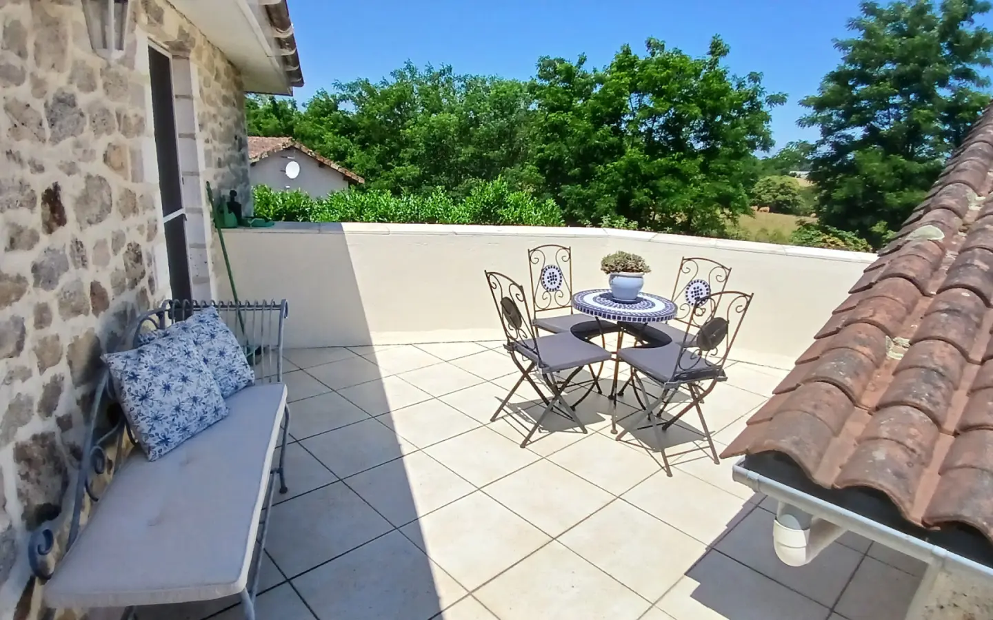 Character House Of 150 M² With Pool, Outbuildings And Garage In Dordogne Village
