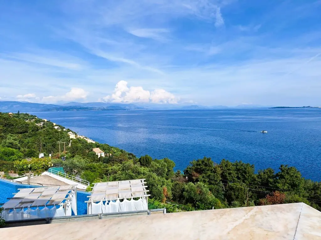 Detached House Of 302 M² In Corfu