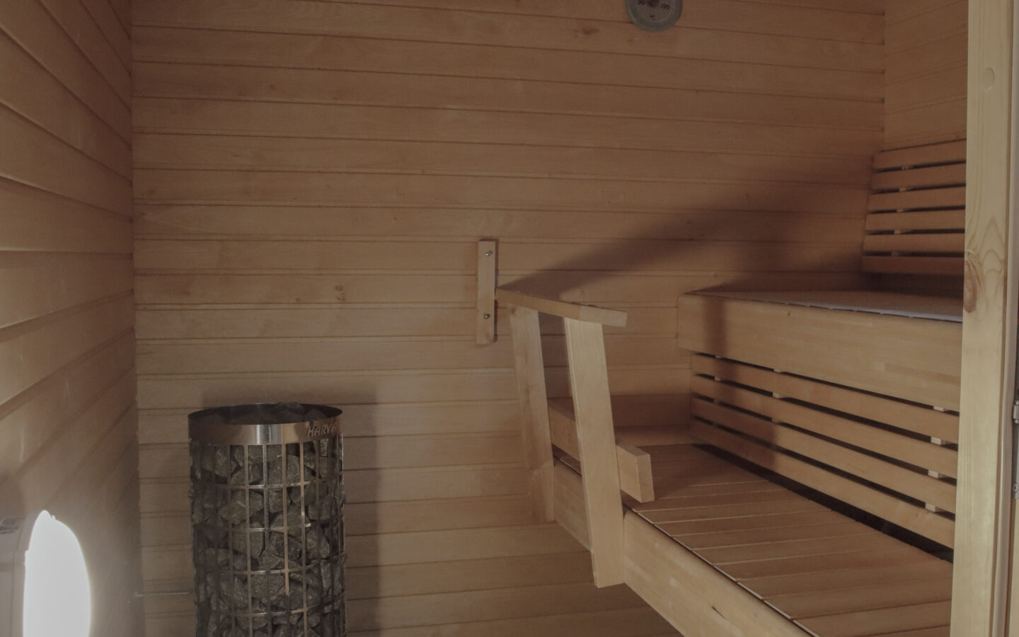 House With Sauna & Lake View In Arctic
