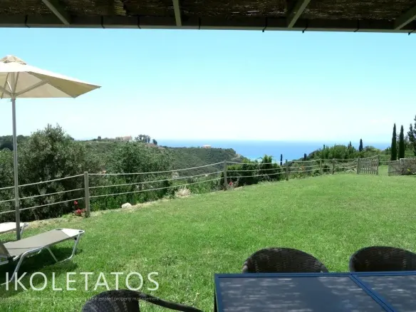 Villa Of 1800 M² With A Sea View In Ratzakli, Greece