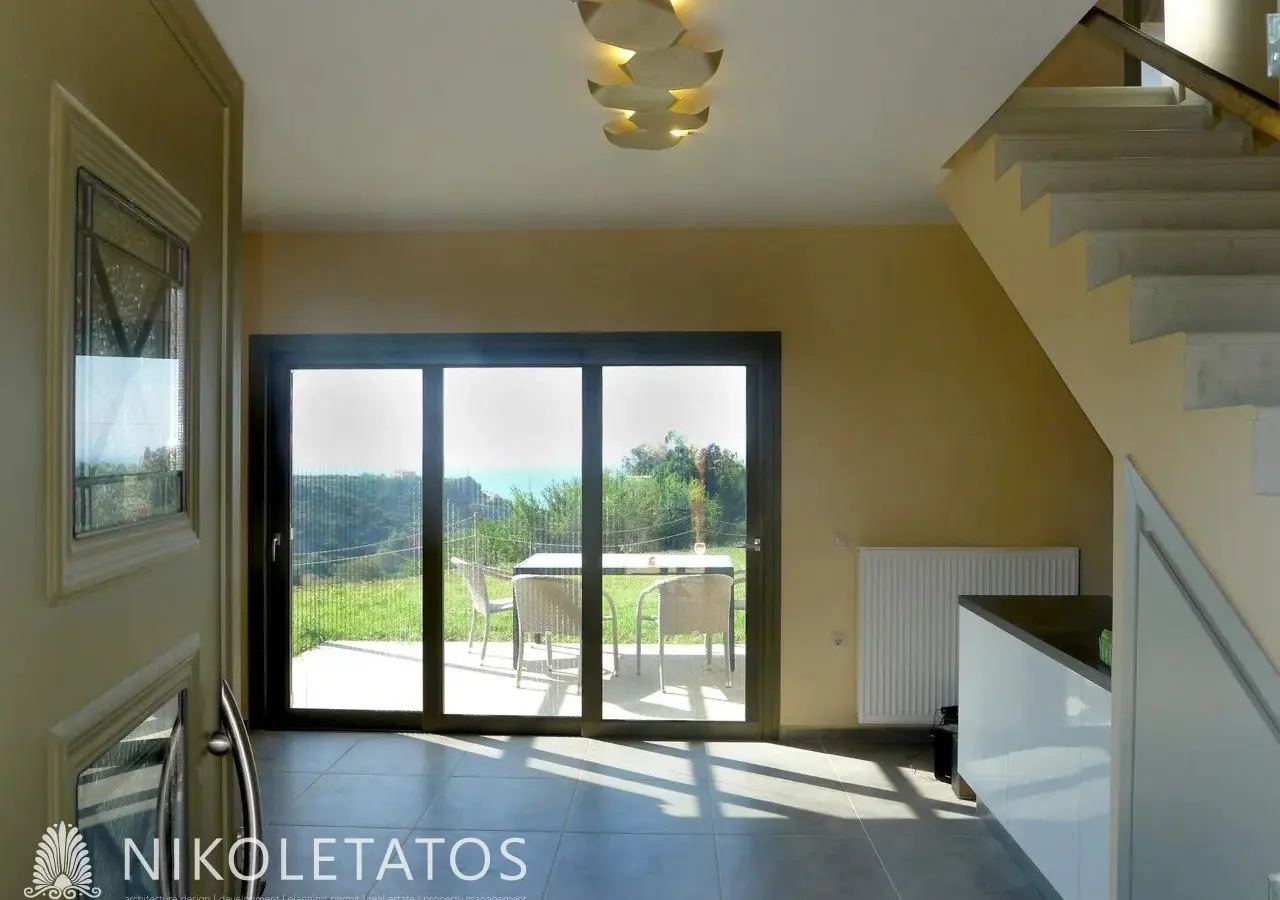 Villa Of 1800 M² With A Sea View In Ratzakli, Greece