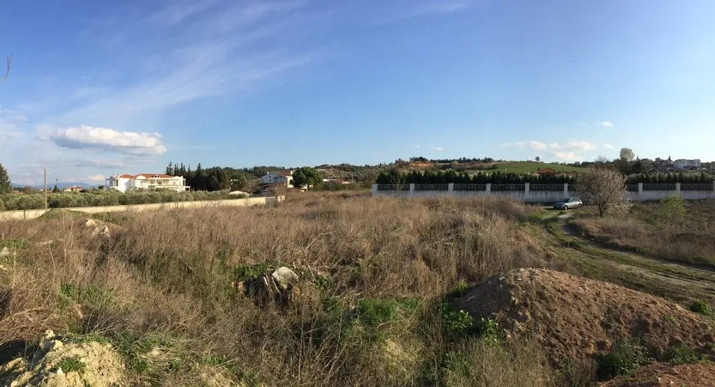 Land Of 14000 M² In The Suburbs Of Thessaloniki