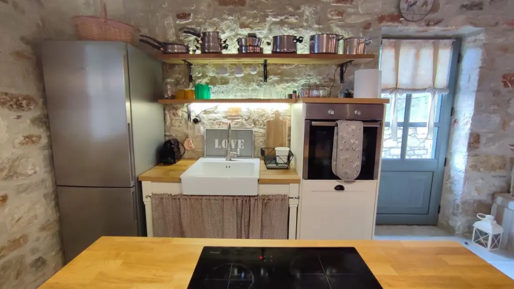 Villa Of 126 M² On The Island Of Thassos