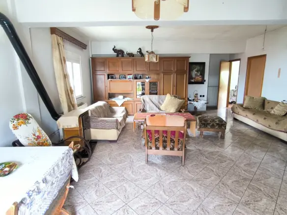 3-bedroom Maisonette In Paralia, Greece (232 M²)