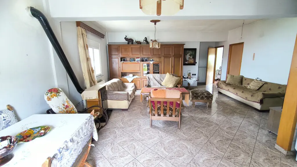 Maisonette Of 232 M² In Olympic Coast