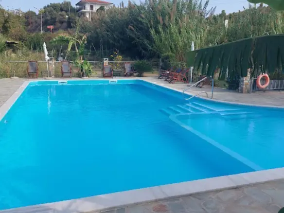 Hotel In Sithonia, Greece (1.400 M²)