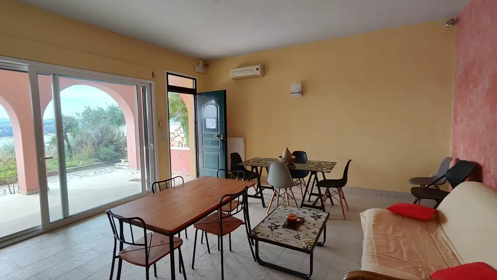 Detached House Of 302 M² In Corfu