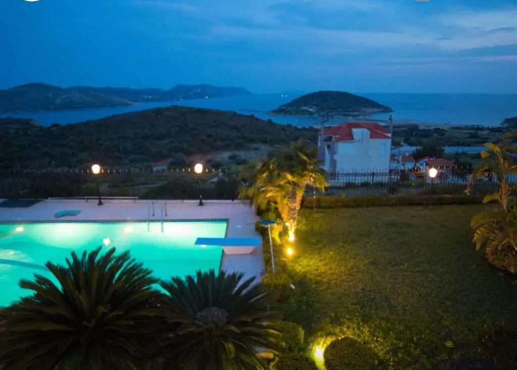 Villa Of 350 M² In Attica