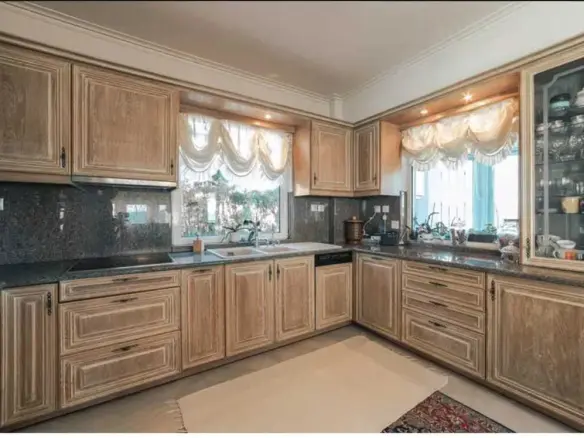 Villa Of 350 M² In Attica