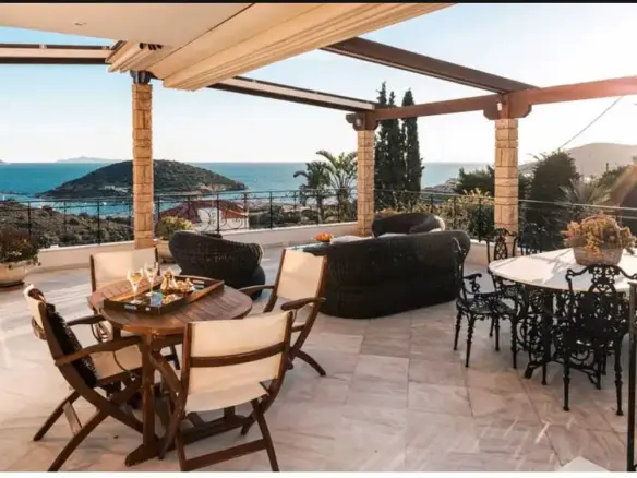 Villa Of 350 M² In Attica