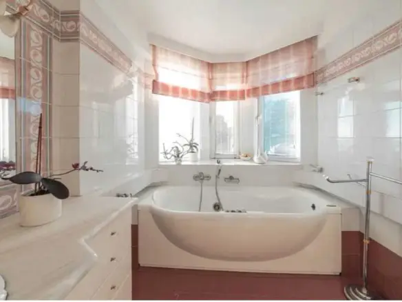 Villa Of 350 M² In Attica