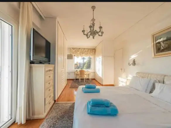 Villa Of 350 M² In Attica