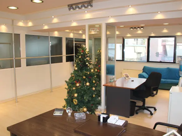 Building Of 1070 M² In Athens