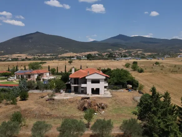 Maisonette Of 101 M² In The Suburbs Of Thessaloniki