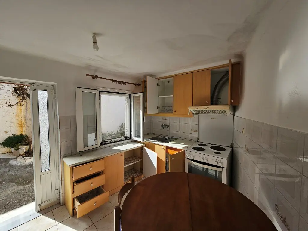 2-bedroom Maisonette In Siteia, Greece (80 M²)