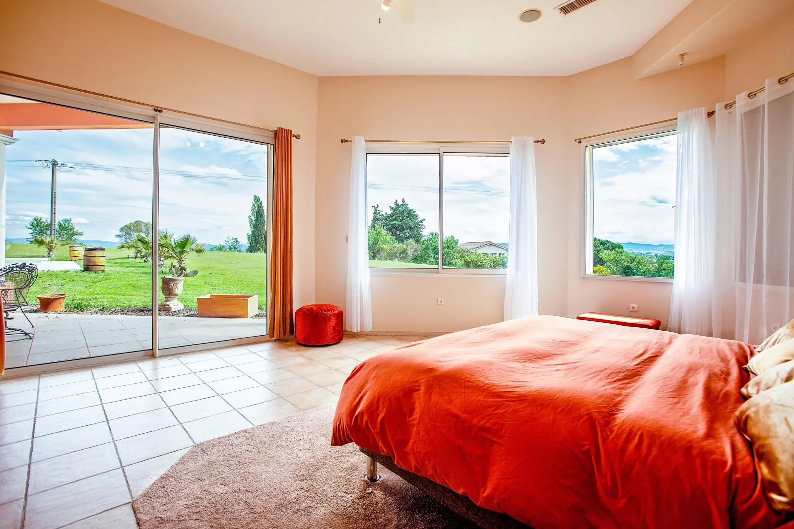 Detached House In Ferran