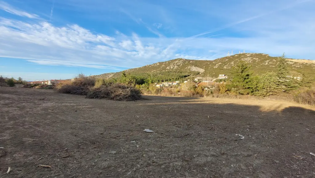 Land Of 4500 M² In The Suburbs Of Thessaloniki