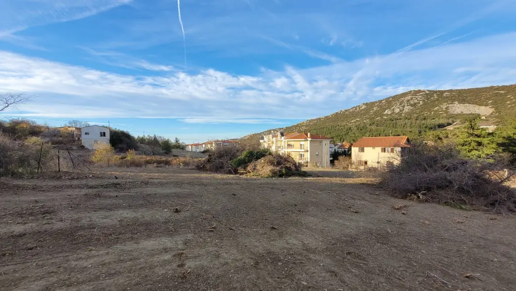 Land Of 4500 M² In The Suburbs Of Thessaloniki