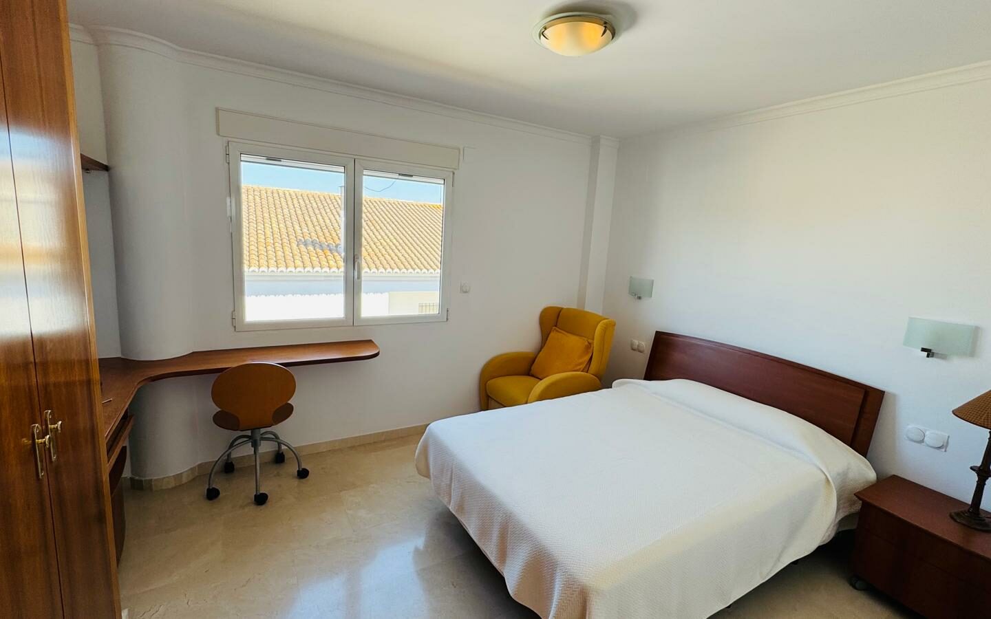 Villa In Oliva With Elevator, Heated Pool And Large Garden
