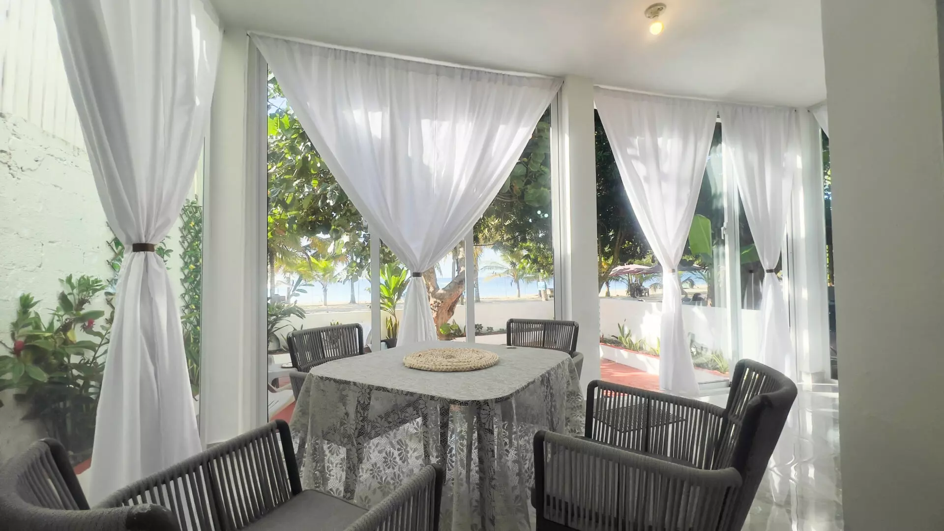 Apartment Of 100 M² With Beachfront In Dominican Republic