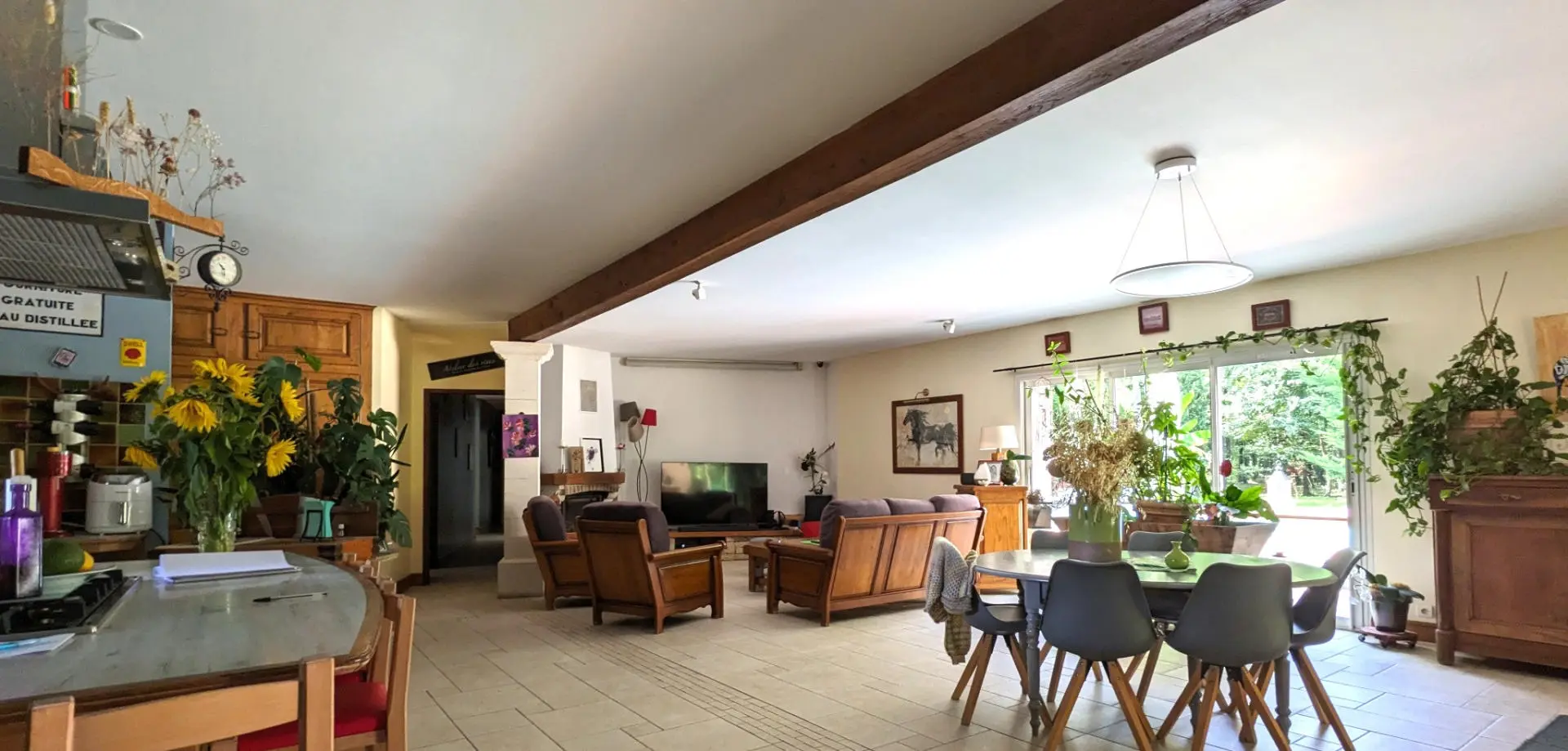 House Of 43 M² With 5 Bedrooms, Pool, Covered Terrace In Woodland Lodge, Nr Angoulême