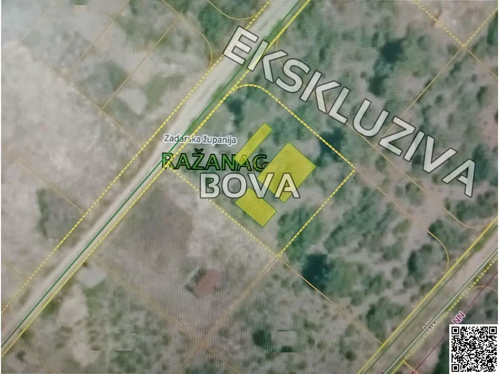Building Land Of 781 M² With Building Permit In Ražanac