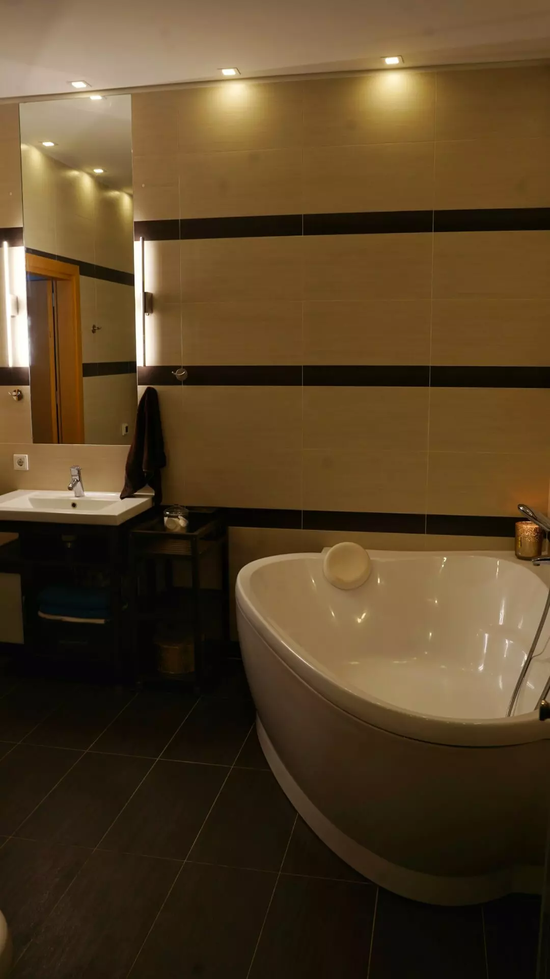 Apartment Of 100 M² With Prestige Features In Kaunas