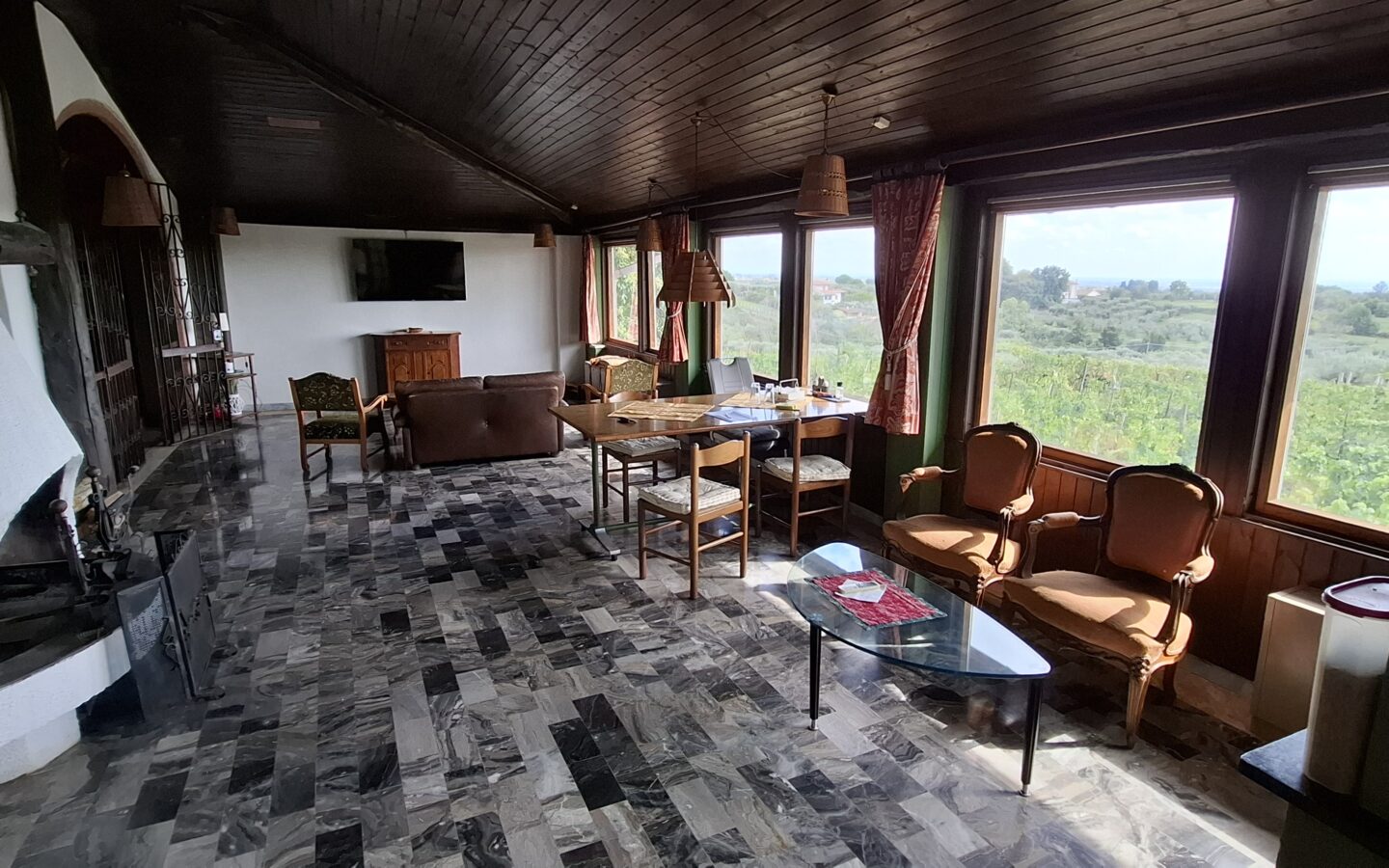 Villa Of 500 M² With Vineyard, Olive Grove And Swimming Pool In Wine Country Near Rome