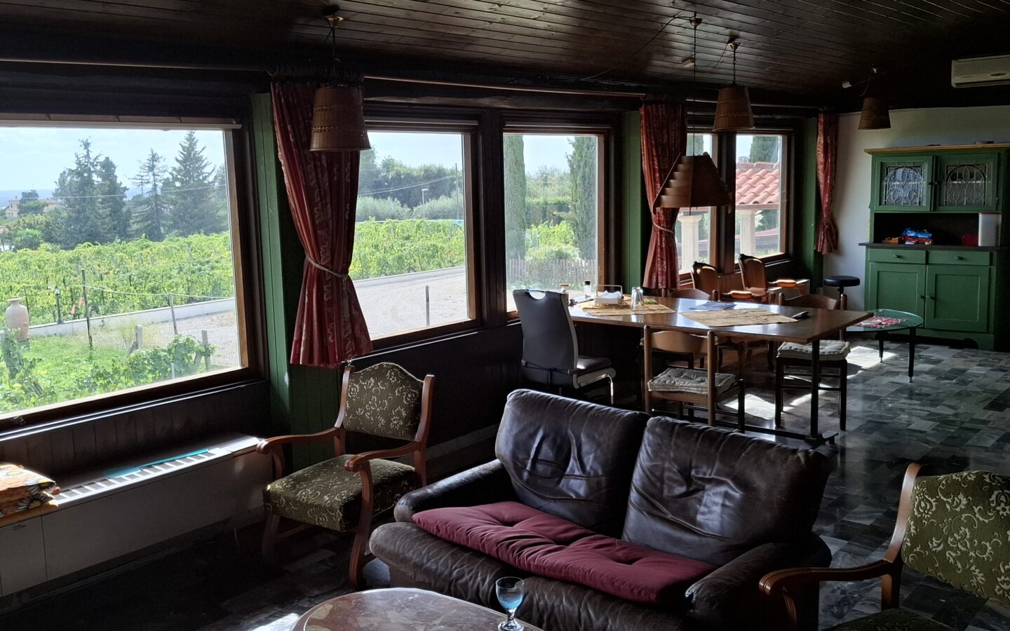 Villa Of 500 M² With Vineyard, Olive Grove And Swimming Pool In Wine Country Near Rome