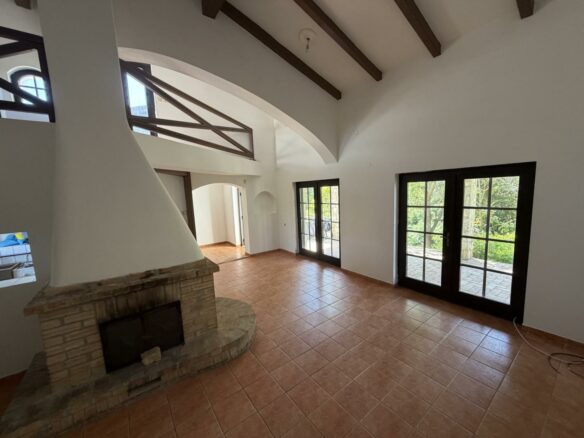 Spacious 280 M² Mediterranean Villa With Large Garden Near A Lake – Peaceful Countryside Living In Hungary