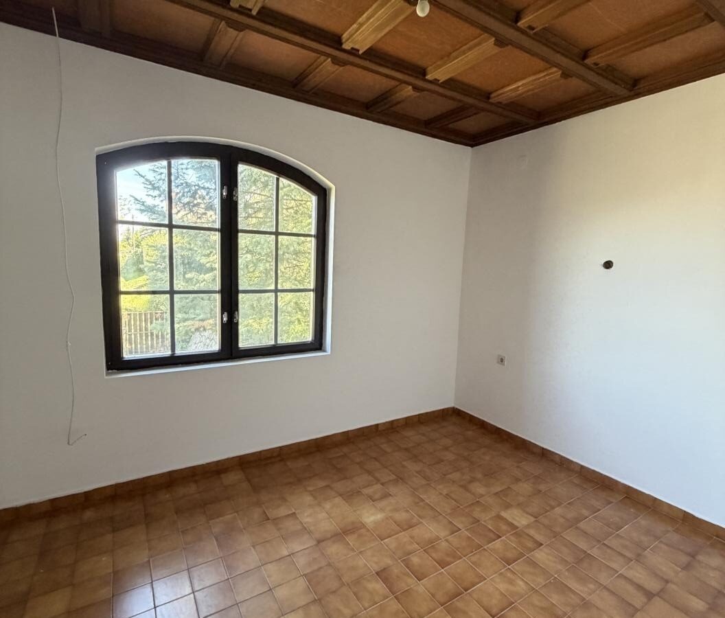 Spacious 280 M² Mediterranean Villa With Large Garden Near A Lake – Peaceful Countryside Living In Hungary