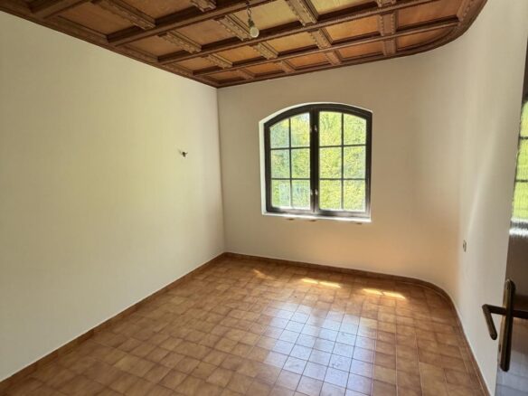 Spacious 280 M² Mediterranean Villa With Large Garden Near A Lake – Peaceful Countryside Living In Hungary