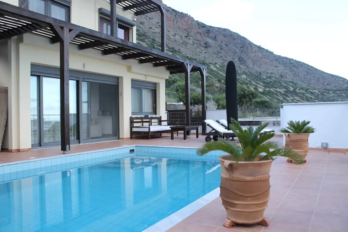 Villa Of 170 M² In Crete
