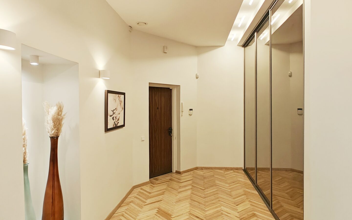Apartment Of 139 M² With Prestige Features In Kaunas