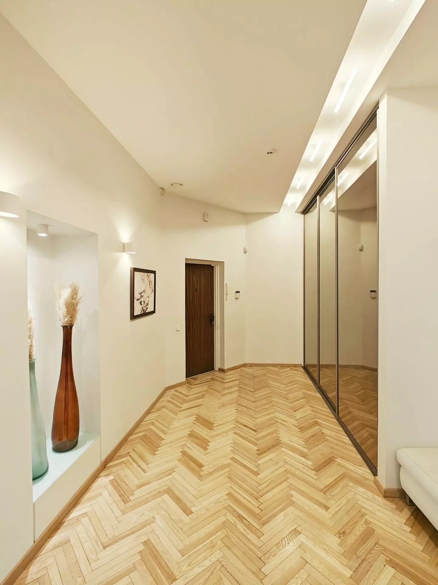 Apartment Of 100 M² With Prestige Features In Kaunas