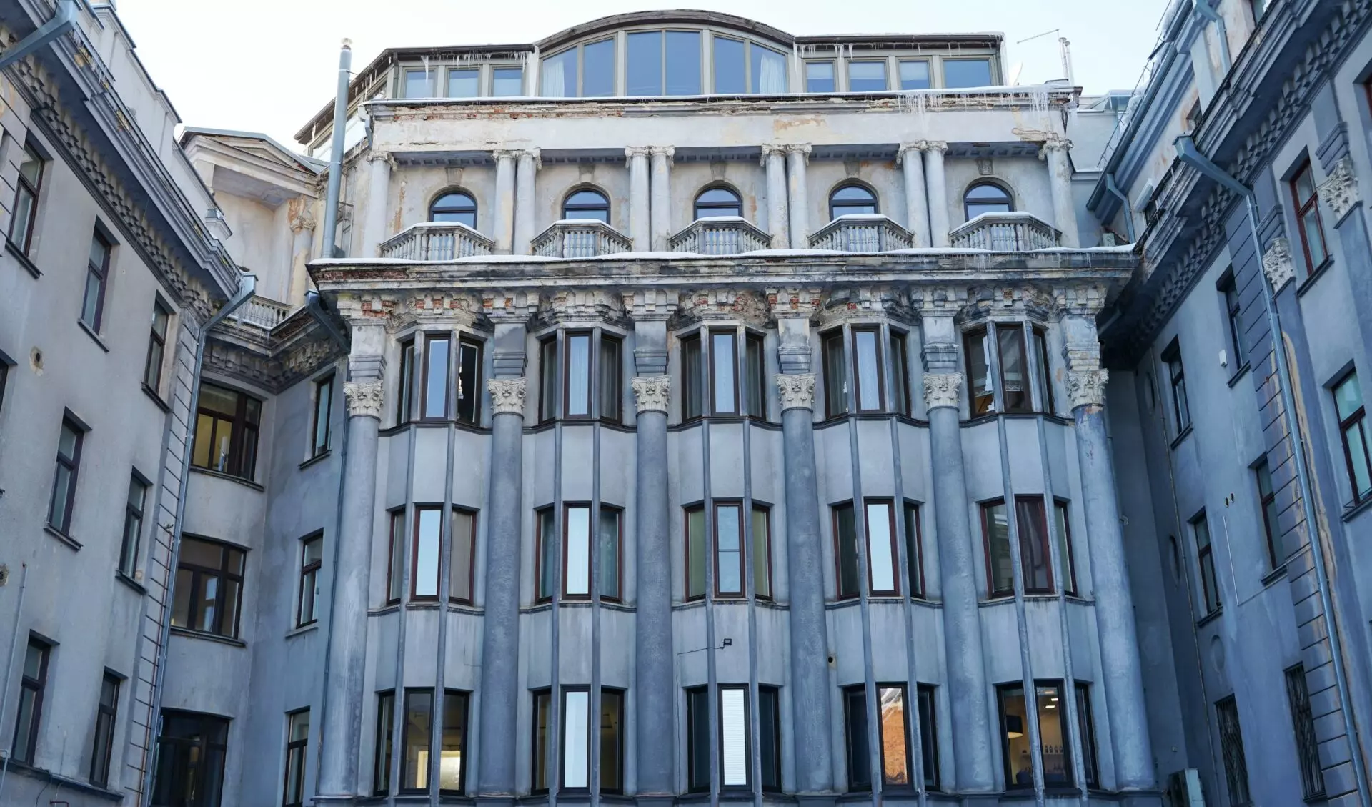 Apartment Of 100 M² With Prestige Features In Kaunas