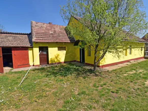 House Of 110 M² With In Vése, Somogy