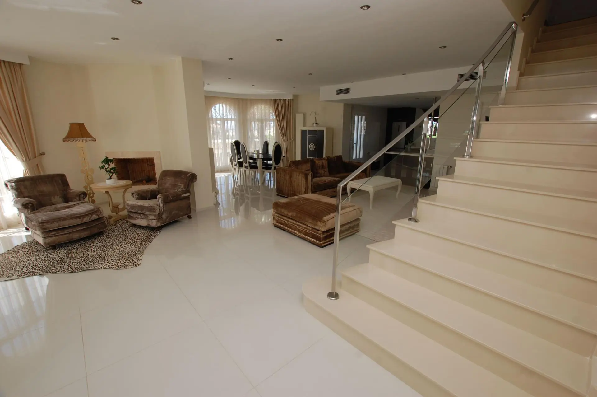 Villa Of 380 M² In Rojales, Spain