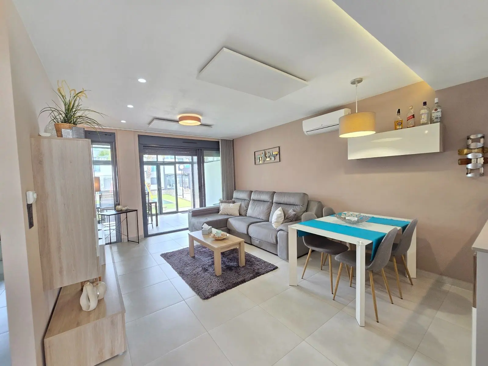 Apartment Of 78 M² In Torrevieja, Spain